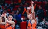 爱游戏下载-山西队后三节发威，逆转上海队取得胜利的简单介绍