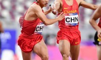 爱游戏官方入口-铅球选手突破障碍，豪取银牌！