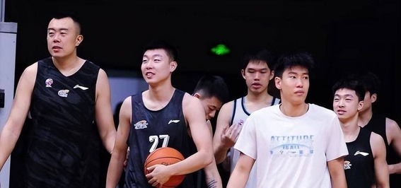 五星级国内球队引进外援助阵季后赛的简单介绍