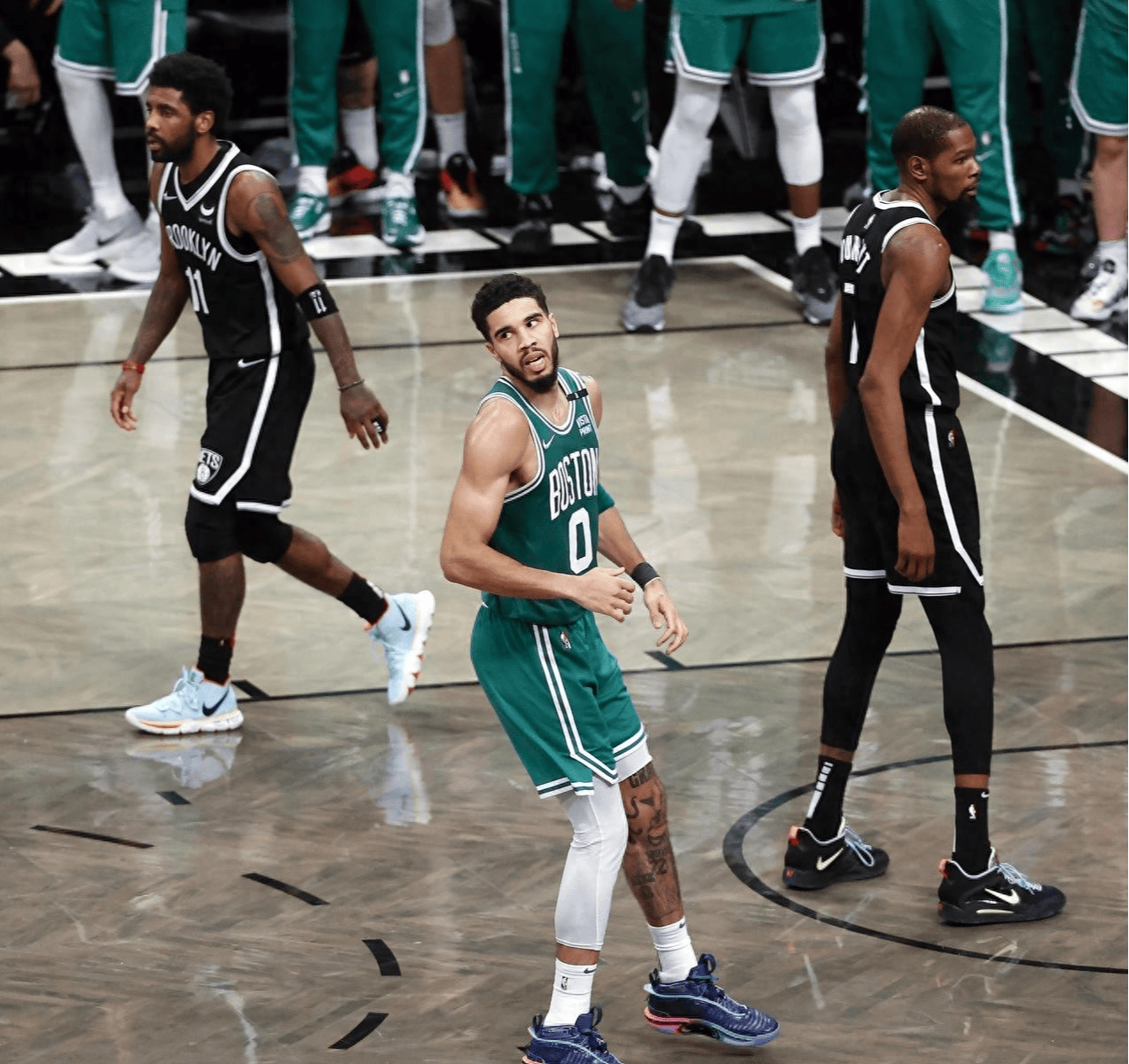 天津队翻盘篮网，杜兰特状态火热